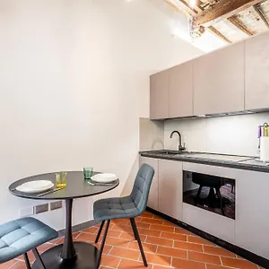  Апартаменты Ponte Vecchio Central Flats